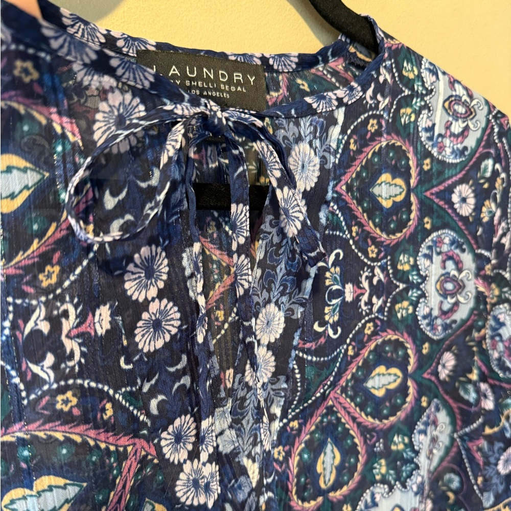 Laundry Blue Floral/Paisley Intricate Print Top with Metallic Silver Threads - Picture 11 of 16